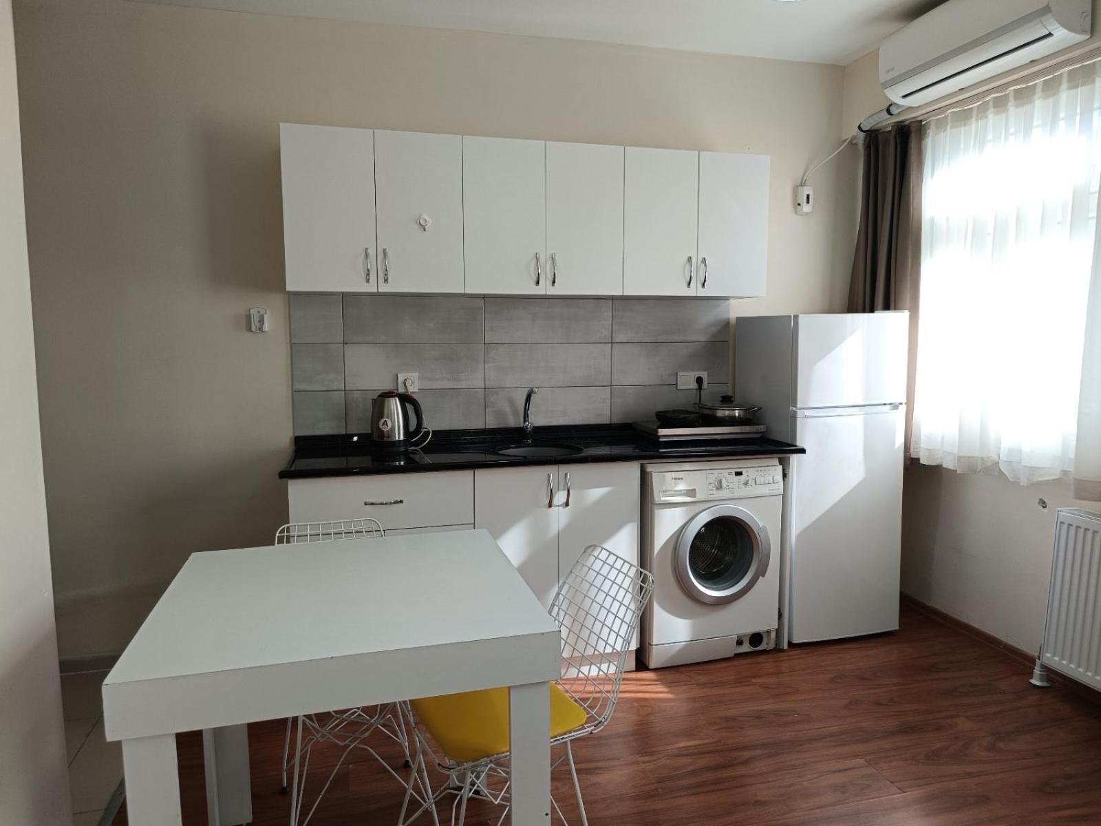 White Crown Ve Yaşam Merkezi Apart Otel İstanbul