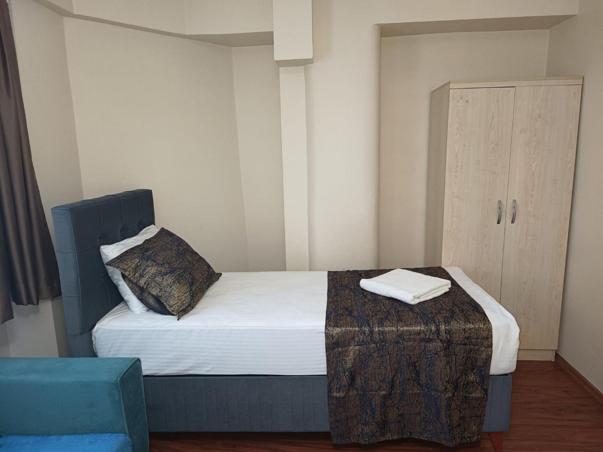White Crown Ve Yaşam Merkezi * İstanbul